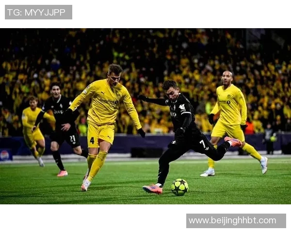 瓦伦西亚主场战胜尤文图赛后观众高喊：“欧冠奖杯我们来啦！”